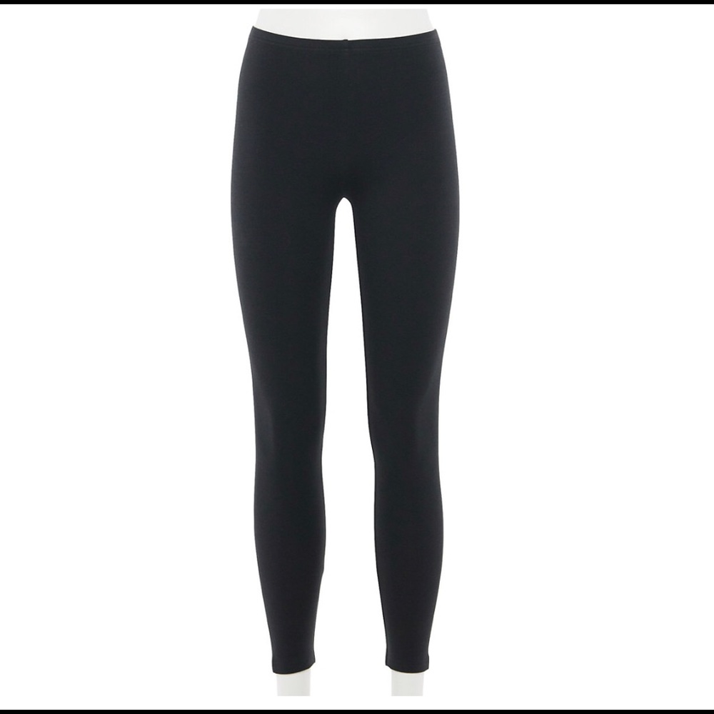 SO mid rise favorite 7/8 black leggings size large